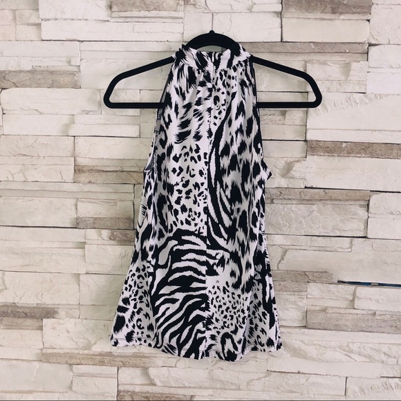 CHAPTER ONE/ HALTER TOP - Picture 2 of 4